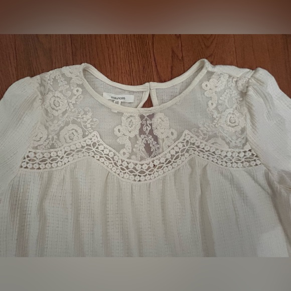Maurice’s lace front top - Picture 2 of 5